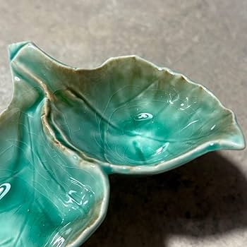 美濃焼 - 二口小鉢　4点セット　葉っぱ　グリーン　かわいい　薬味皿　和食器　美濃焼 Amazon.co.jp: 葉っぱの小鉢 4個 美濃焼 二口小鉢 薬味皿 小皿